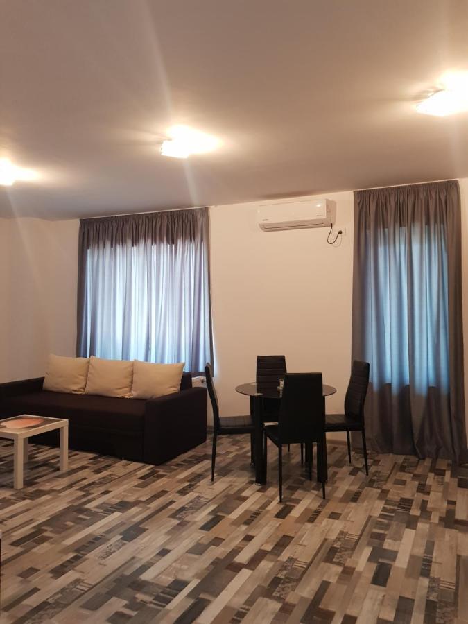 Summerhouse Apartments Mamaia Exteriör bild